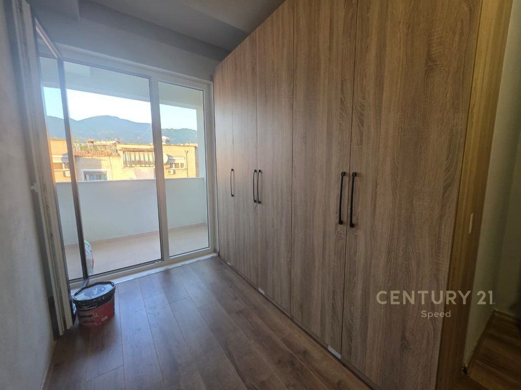 APARTAMENT 2+1 ME QIRA – SHKOLLA E BASHKUAR 570 € /Muaj