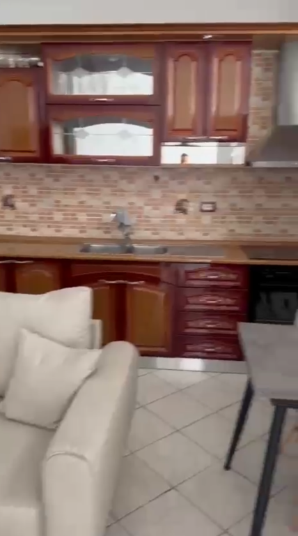 Appartamento 2+1 in affitto a Shkoze, vicino alla Moschea!