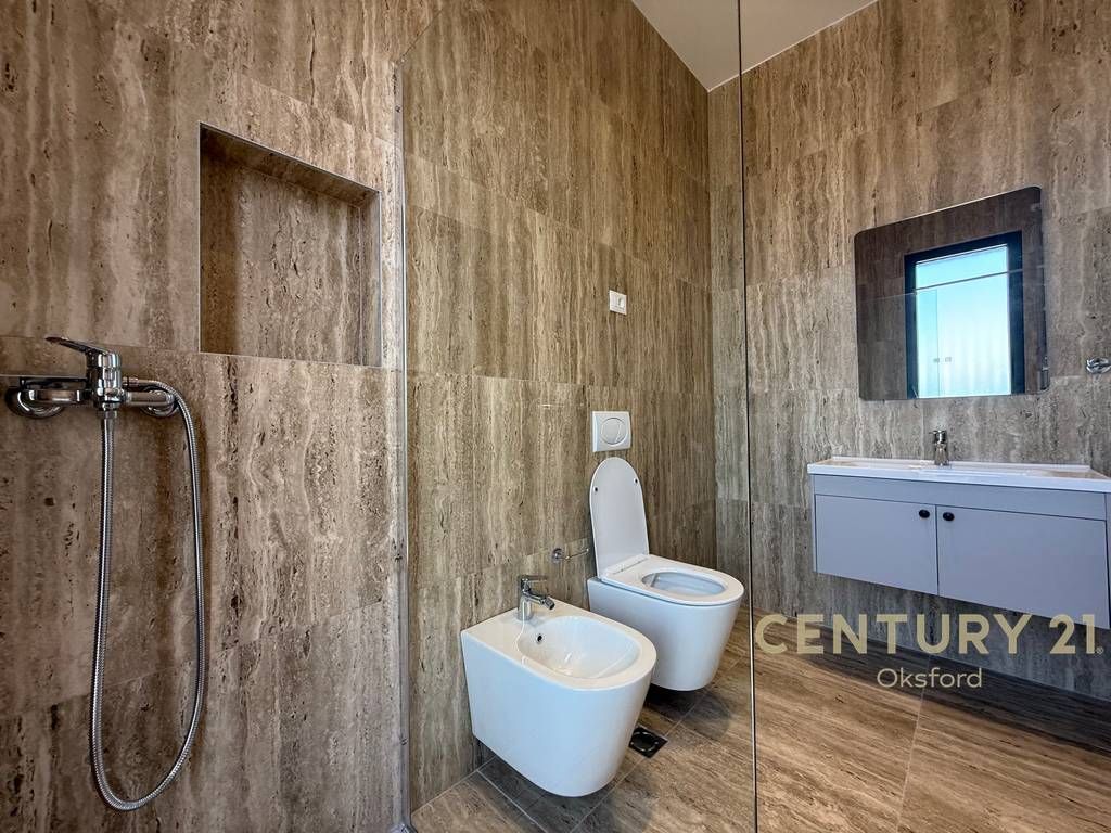 Apartament per qira 2+1+2 i mobiluar, tek Kompleksi "Deliorgji"! 1,350 € /Muaj