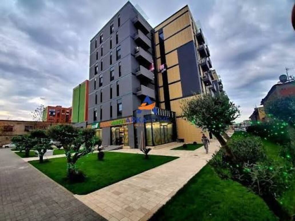 JEPET PARKIM ME QERA 13.6M2 "RESIDENCA QUARTUM, RRUGA JORDAN MISJA" 10.000 LEKE