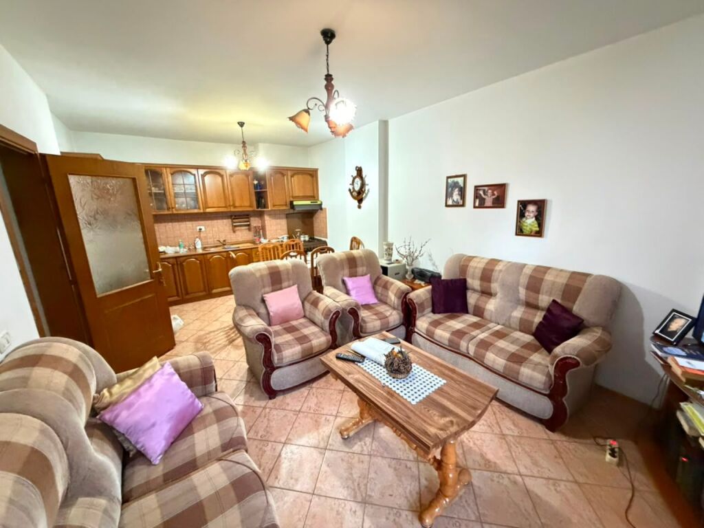 🏡 Apartment 1+1 for rent  📍 Address: Opposite Square 21💰 Price: 45,000 lek/month