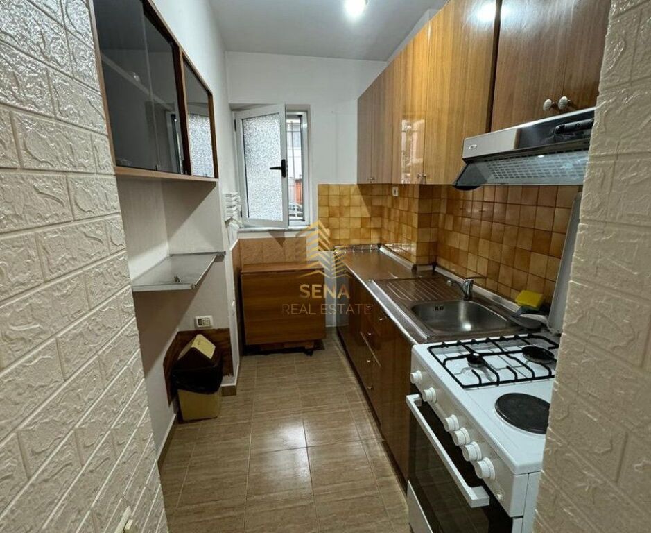 Qira,Apartament 1+1,Xhamllik,40.000 Leke/Muaj