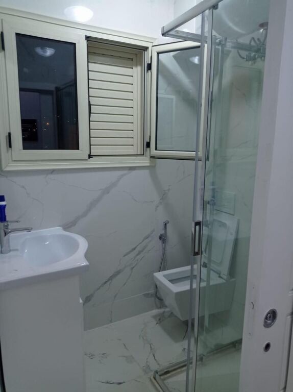 APARTAMENT ME QIRA 2+1 PORCELANI 52.000 LEKE