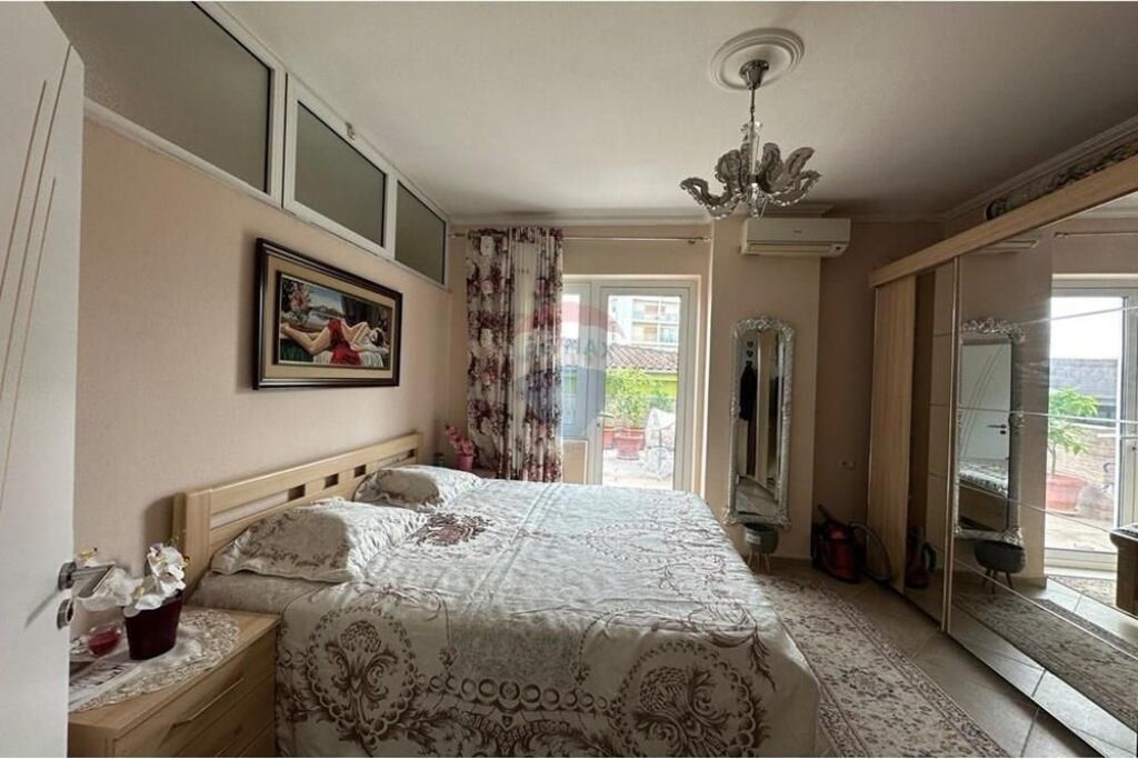 Apartament 2+1 ne shitje , Shkolla e Baletit