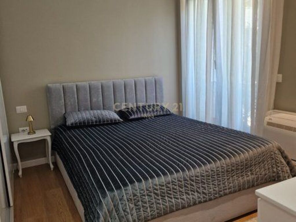 APARTAMENT 3+1+2 ME QIRA