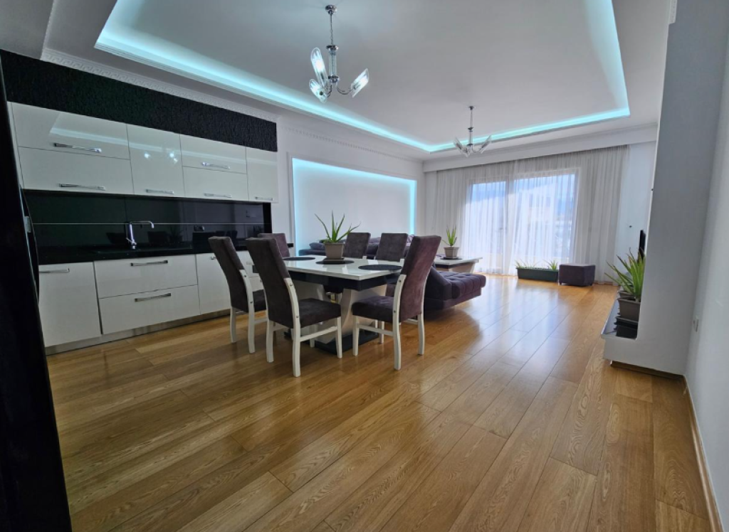 Jepet me Qira Apartament 2+1+2 – Pranë Kopshtit Zoologjik