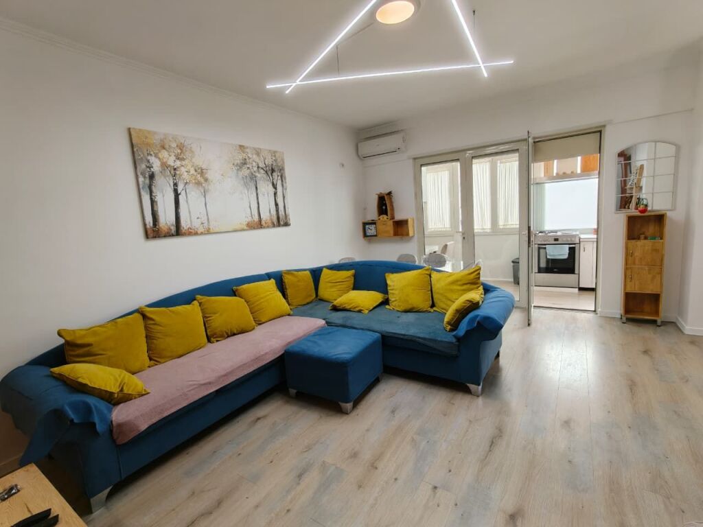 Apartament 3+1+2 per Shitje, Liqeni i Thate (pa malore)