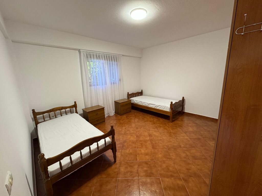 JEPET ME QERA APARTAMENT 1+1 NE QYTET STUDENT, 400 EURO