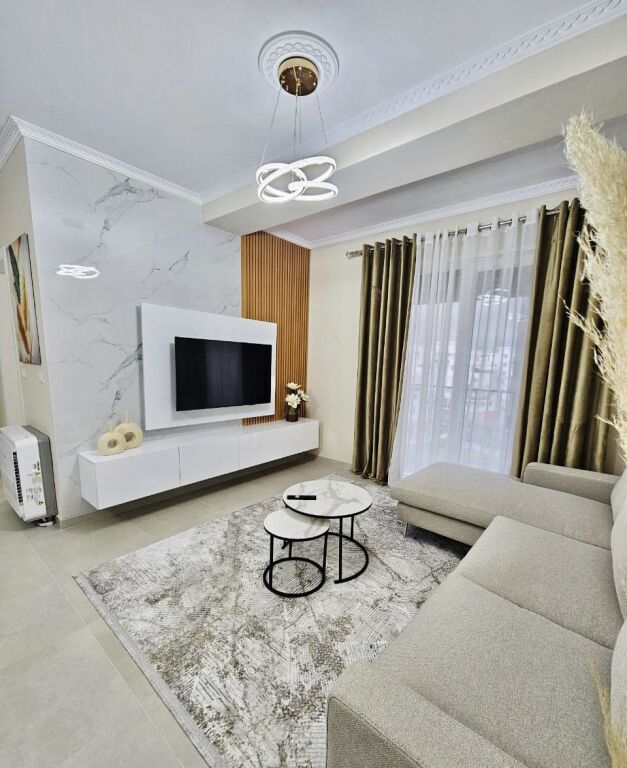 Rent | Apartament 2 + 1 | Astir | 600 €/month