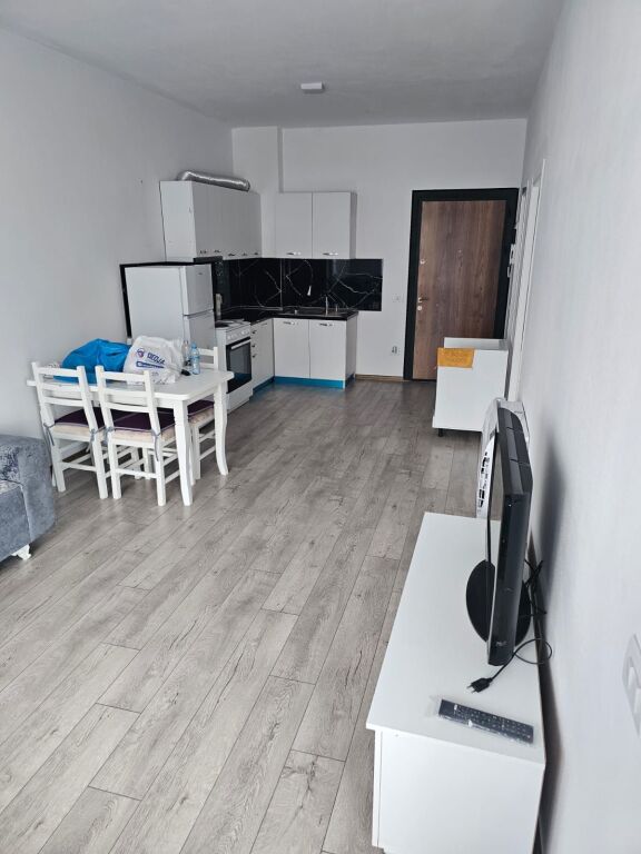 🏡 Jepet me Qera Apartament 1+1 me Parking 🚗 📍 Paskuqan 💰 Çmimi: 40.000 lekë/muaj