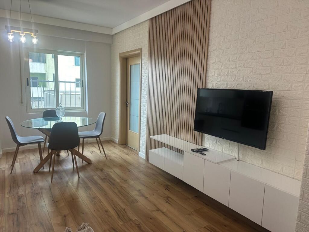 JEPET ME QERA APARTAMENT 1+1 PRANE MARKATES,DURRES