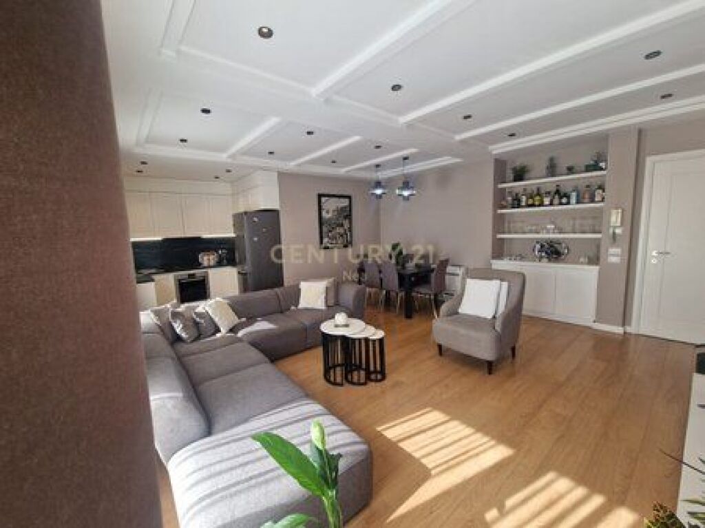 APARTAMENT 3+1+2 ME QIRA