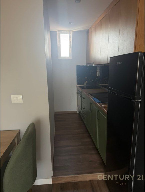 Jepet me qira apartament 1+1 te Pazari i Ri! 600 € /Muaj