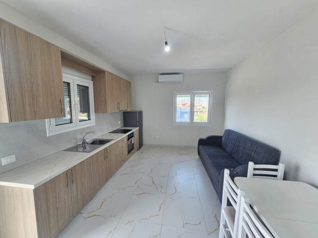 JEPET ME QERA SUPER APARTAMENT 2+1 NE ISH KËNETË DURRËS