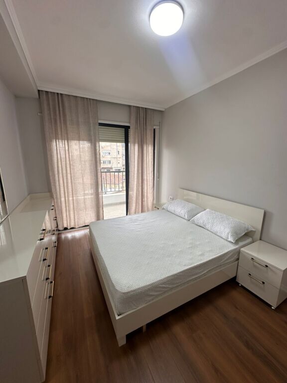 Apartment 2+1+2 with parking for rent, Durres Street