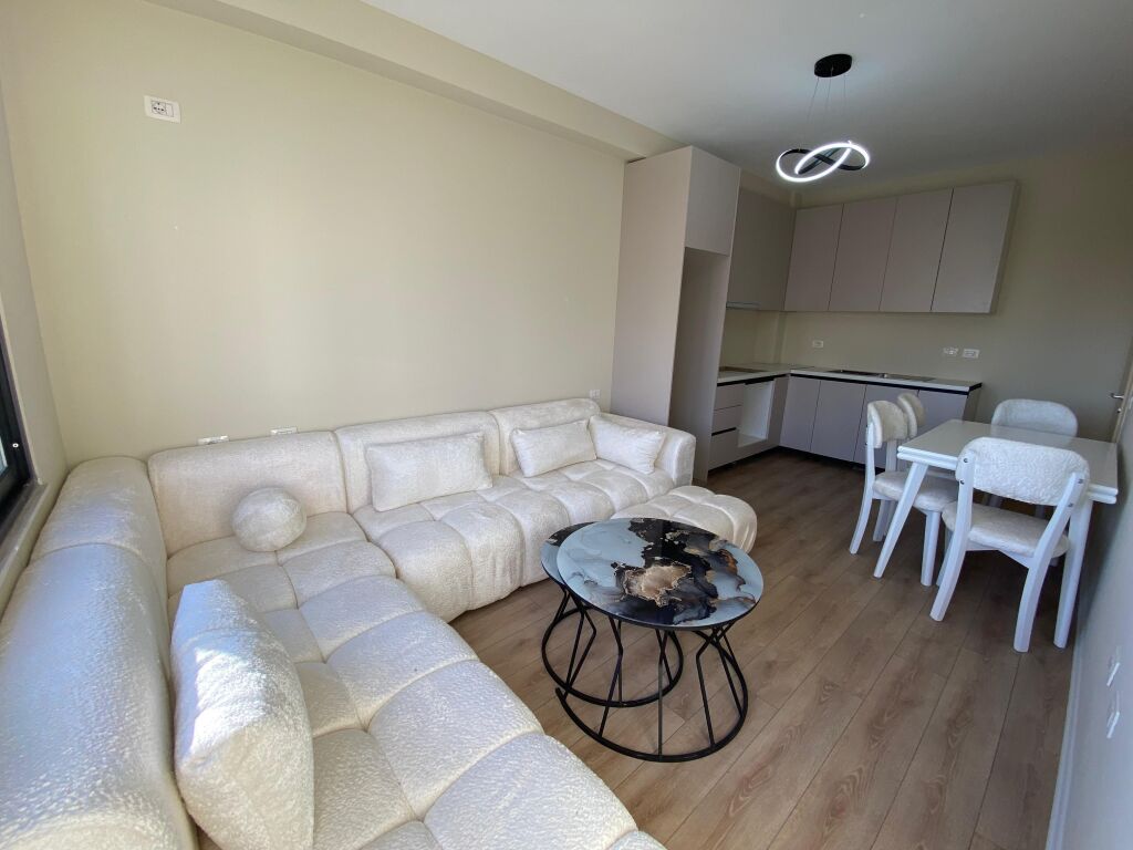 For sale, Apartment 2+1, Unaza e Re