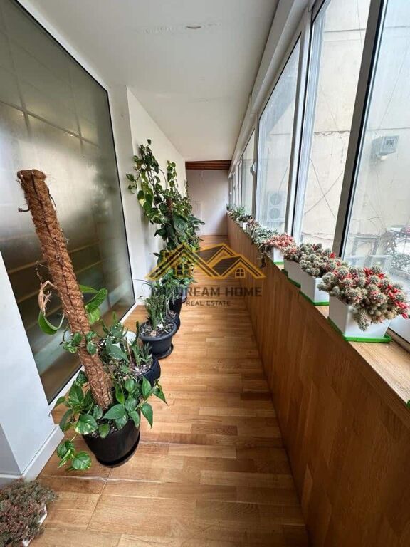LUXURY APARTAMENT NE SHITJE