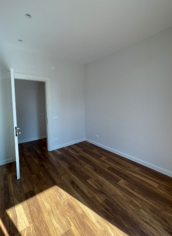 🏢 Jepet me Qira Zyrë – Altana Residence, Parku i Optimistit