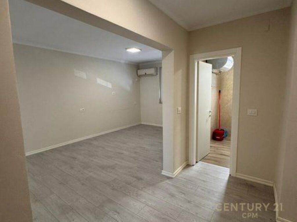 OFFICE FOR RENT AT 21 DECEMBER!