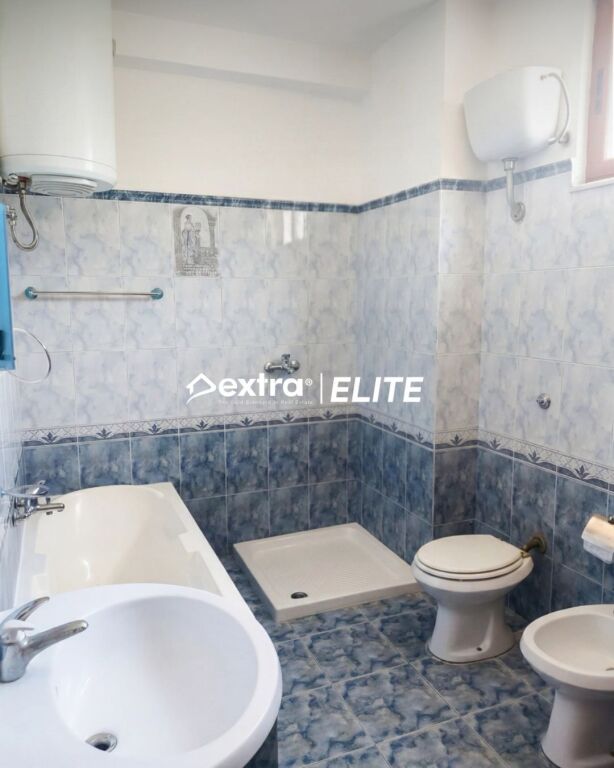 Shitet Vila - Porto Romano