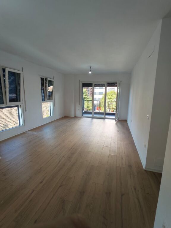 Apartment 2+1 for rent at the Trio Tower complex !