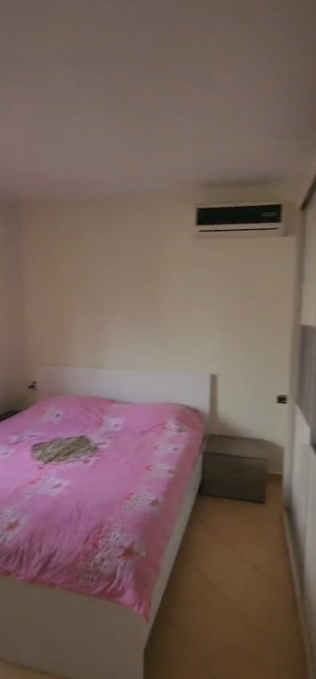 Jepet apartament 2+1 me qira tek Rruga Siri Kodra , prane Frigoriferit .