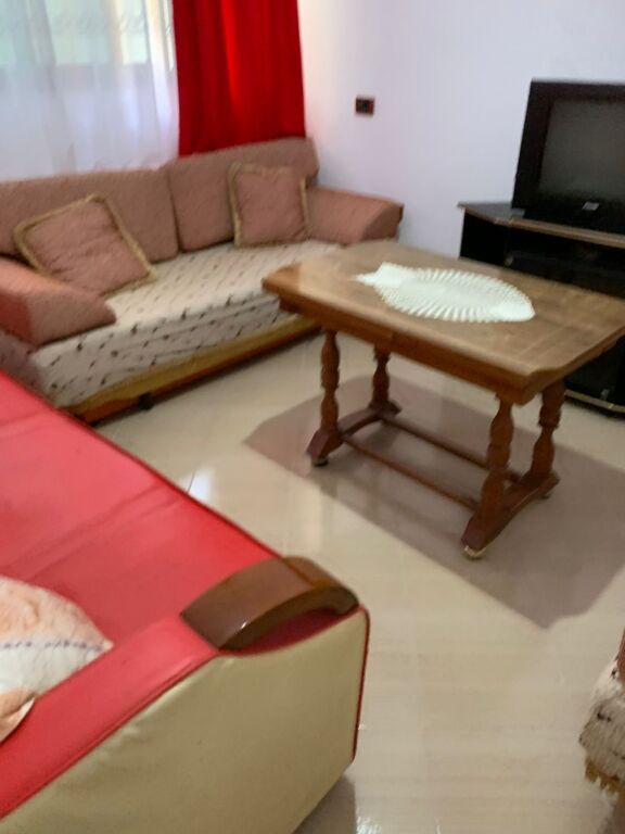 Apartament 2+1 per qera Xhamllik !