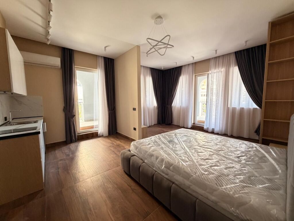 APARTHOTEL PËR QIRA- MUNDËSI INVESTIMI NË VOLLGA – DURRËS!
