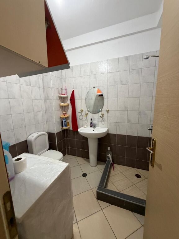 🏡 SHITET APARTAMENT 1+1 NË SHKËMBIN E KAVAJËS 🏡