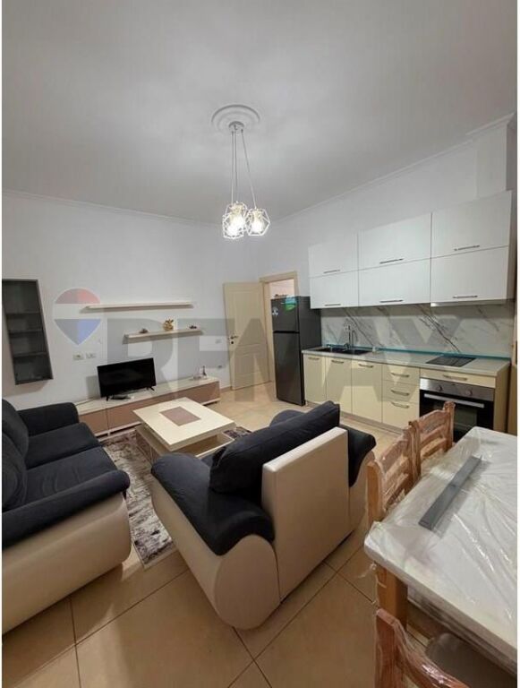 APARTAMENT 1+1 PER QIRA TEK KOPSHTI BOTANIK