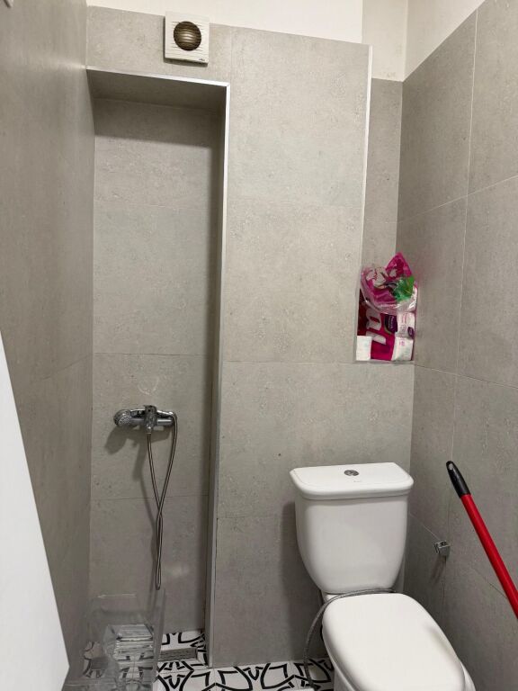 Jepet Me Qera Apartament 1+1