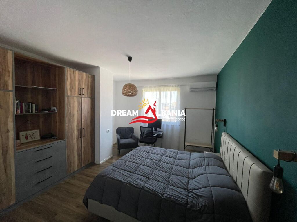 Jepet Apartament 1+1 Rruga Dibres afer  shkolles Misto Mame.(ID 4219499)
