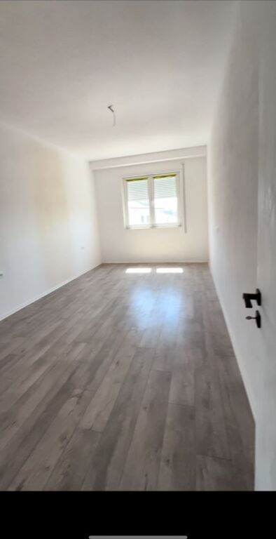 Apartment 1+1 for Sale – Kamez, near the olive roundabout