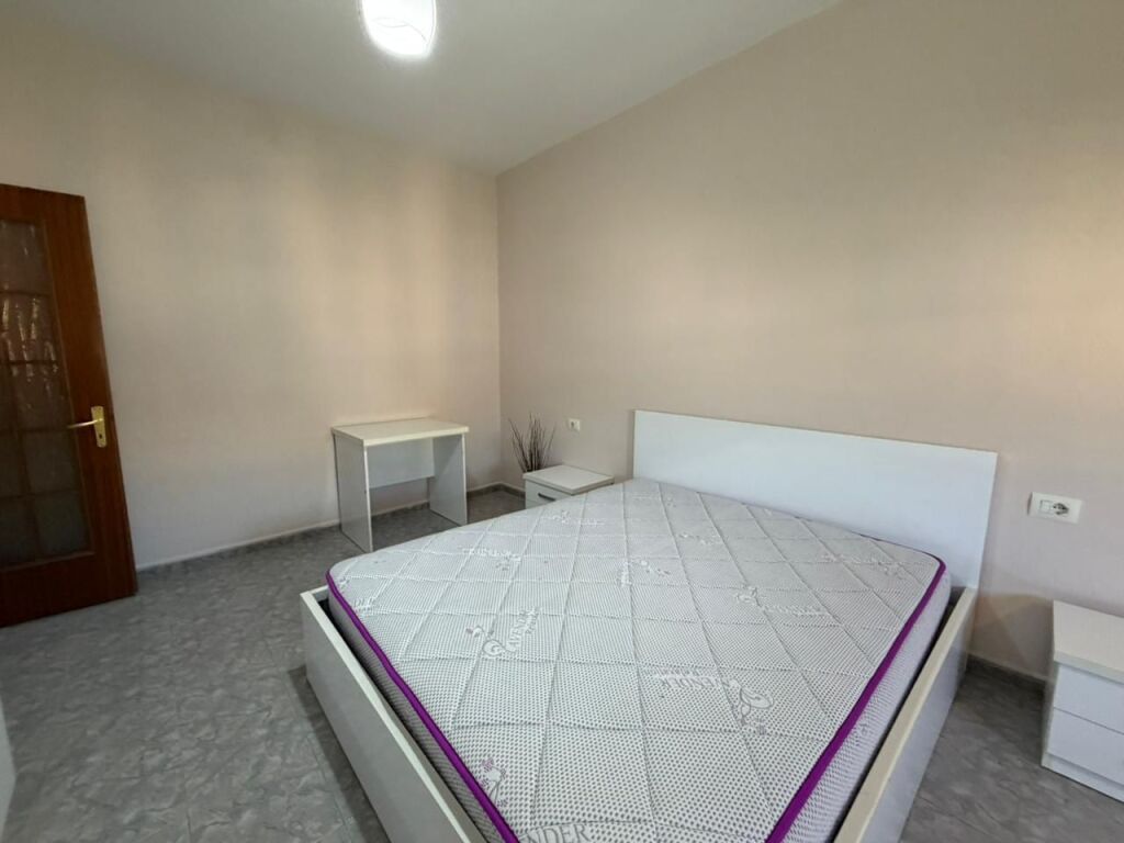 🏡 Jepet me Qira Apartament 2+1 – Rruga e Durrësit, pranë Gjimnazit “Qemal Stafa”  ✅  