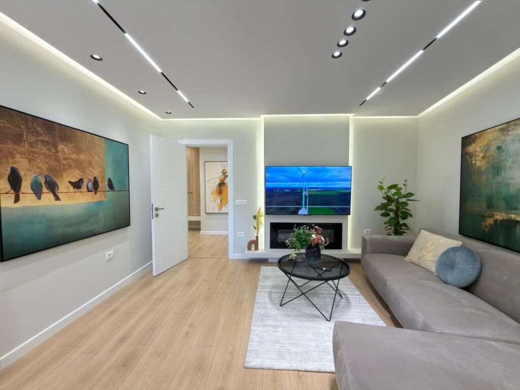 Apartment 2+1+2 for sale at Zogu i Zi!