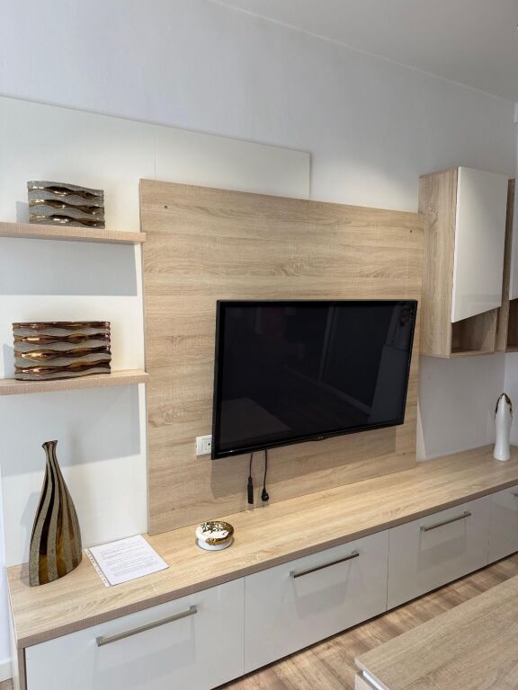 Jepet Me Qera Apartament 1+1