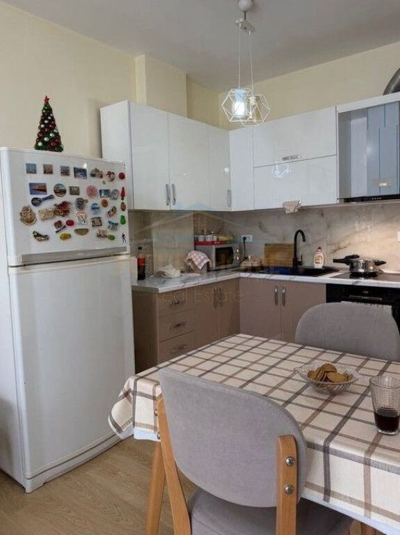 Shitet, Apartament 1+1, Kopshti Zoologjik, Tiranë​