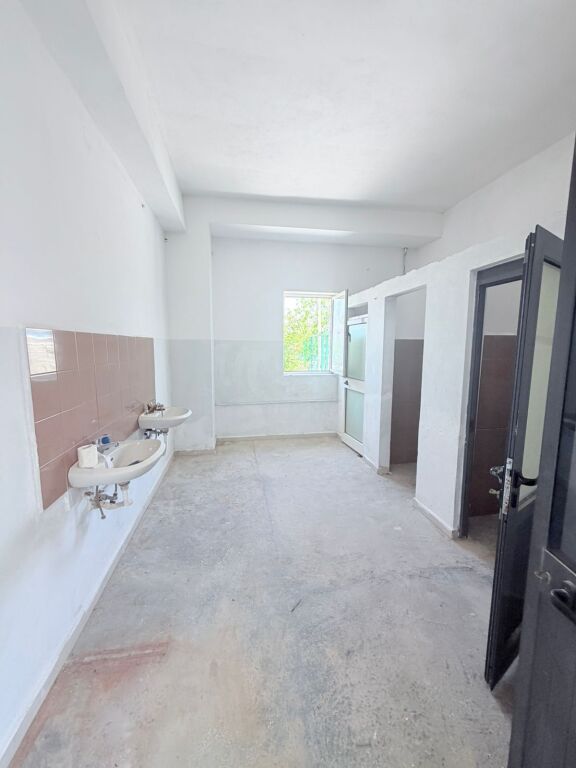BUSINESS PREMISES FOR RENT WAREHOUSE IN SHKOZET, DURRES.