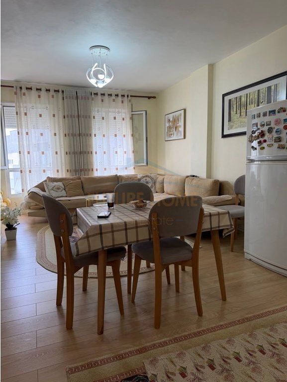 Shitet, Apartament 1+1, Kopshti Zoologjik, Tiranë 154,000 €