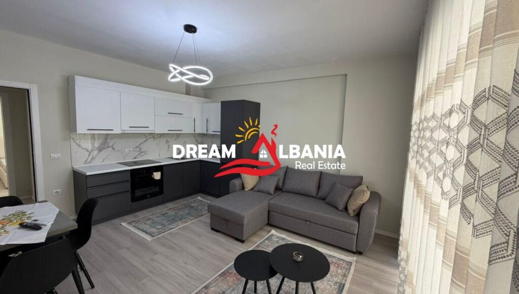 Shitet super apartament 2+1+2+post parkimi i perfshire ne Rrugen e Durresit prane Colosseo