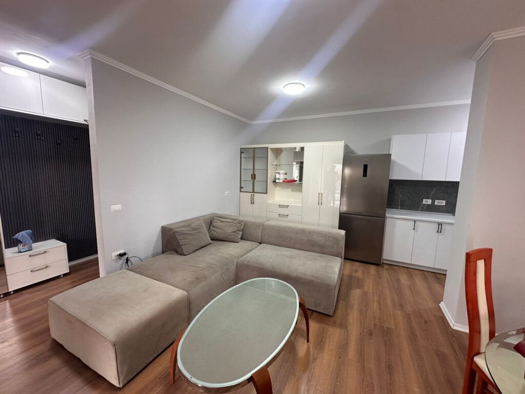 Apartment 2+1+2 with parking for rent, Durres Street