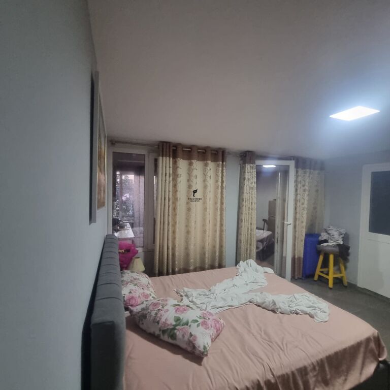 APARTAMENT ME QERA 1+1 MINE PEZA 45.000 LEKE FH-77028