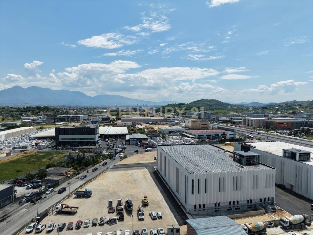 Multifunctional Building for Rent – Tirana–Durrës Highway