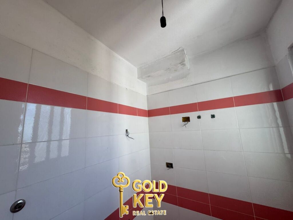 🏡 SHITET APATRAMENT 1+1 PRAN KAZAZIT DURRES