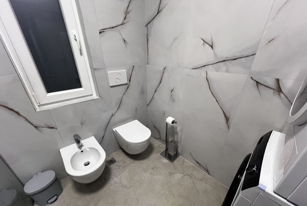 Rent | Shtëpi private 1 + 1 | Tregu Elektrik | 600 €/month