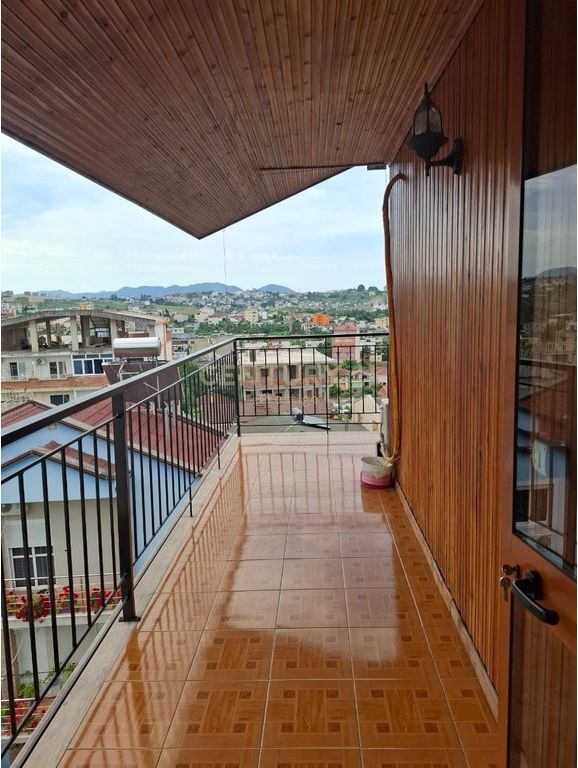 VILLA FLOOR FOR RENT LOCATED AT THE SHKOZA ROUNDABOUT! 450 € /Month