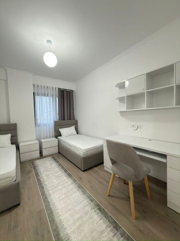 Jepet me qira 2+1+2+parking tek Oasis Unaza e Re