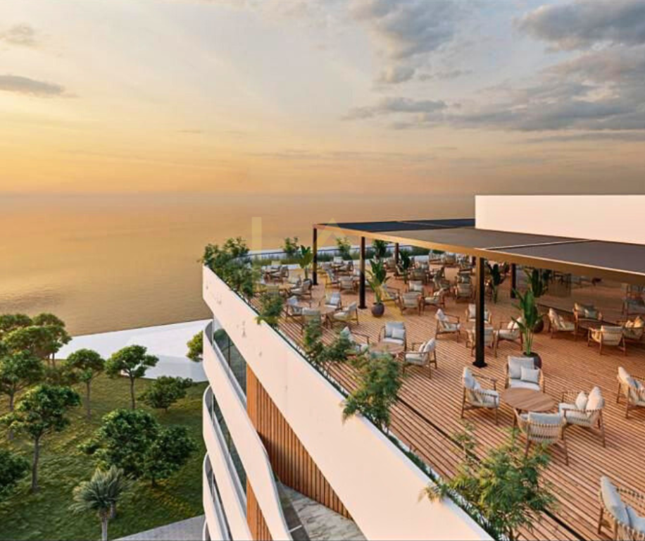 Capiten Coast Residence – Golem