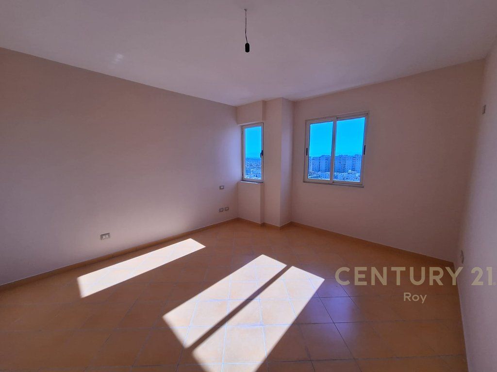 Apartament 2+1 në shitje Rruga Mujo Ulqinaku, Durrës - 150000€ | 107 m²