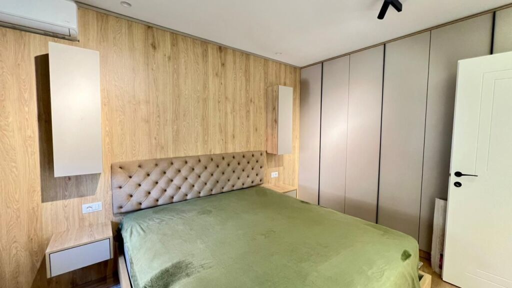 FOR RENT: 1+1 Apartment 📍 Komuna e Parisit (Near Bar Oslo) – 2nd Floor – 70,000 ALL/Month – 70 m² – 100% New and Recently Renovated ✨